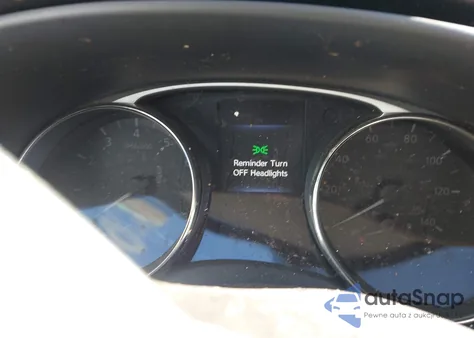 2016 Nissan Rogue S z USA, uszkodzony, nr VIN KNMAT2MV5GP657844